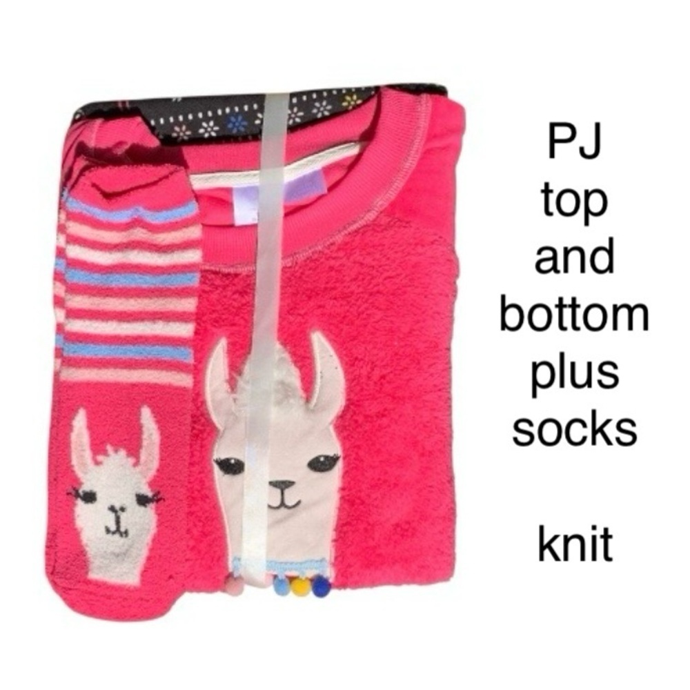 Kids PJ Set Long Sleeve Top, PJ Bottom & Fuzzy Socks No Drama Llama Polyester
